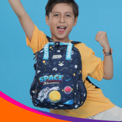 balo-mau-giao-space-adventure-xanh-clever