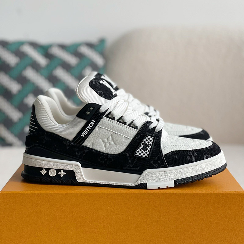 giày Louis Vuitton Trainer White Black